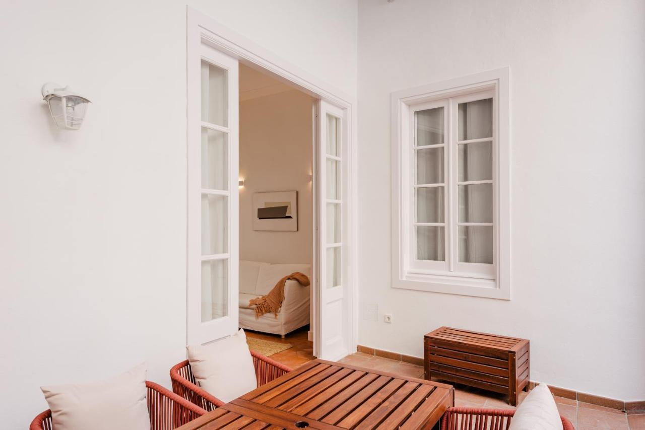 Apartment 1840